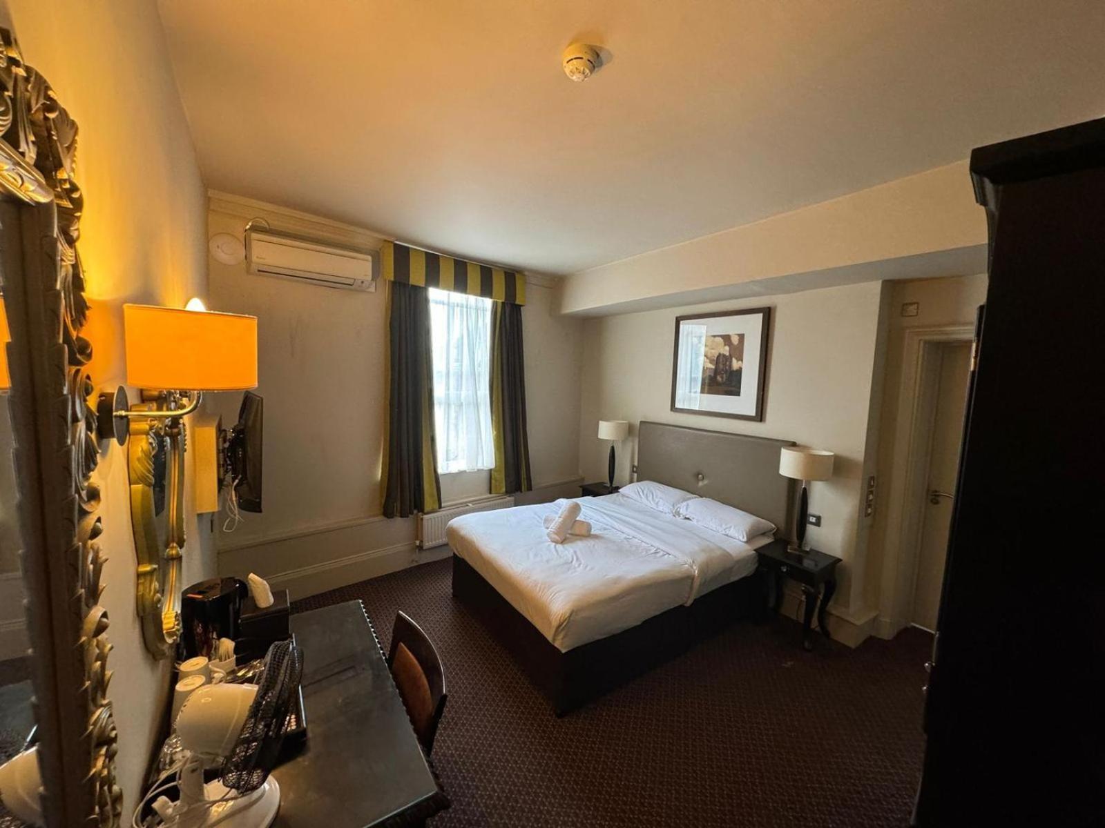 Harte & Garter Apartment Windsor Luaran gambar