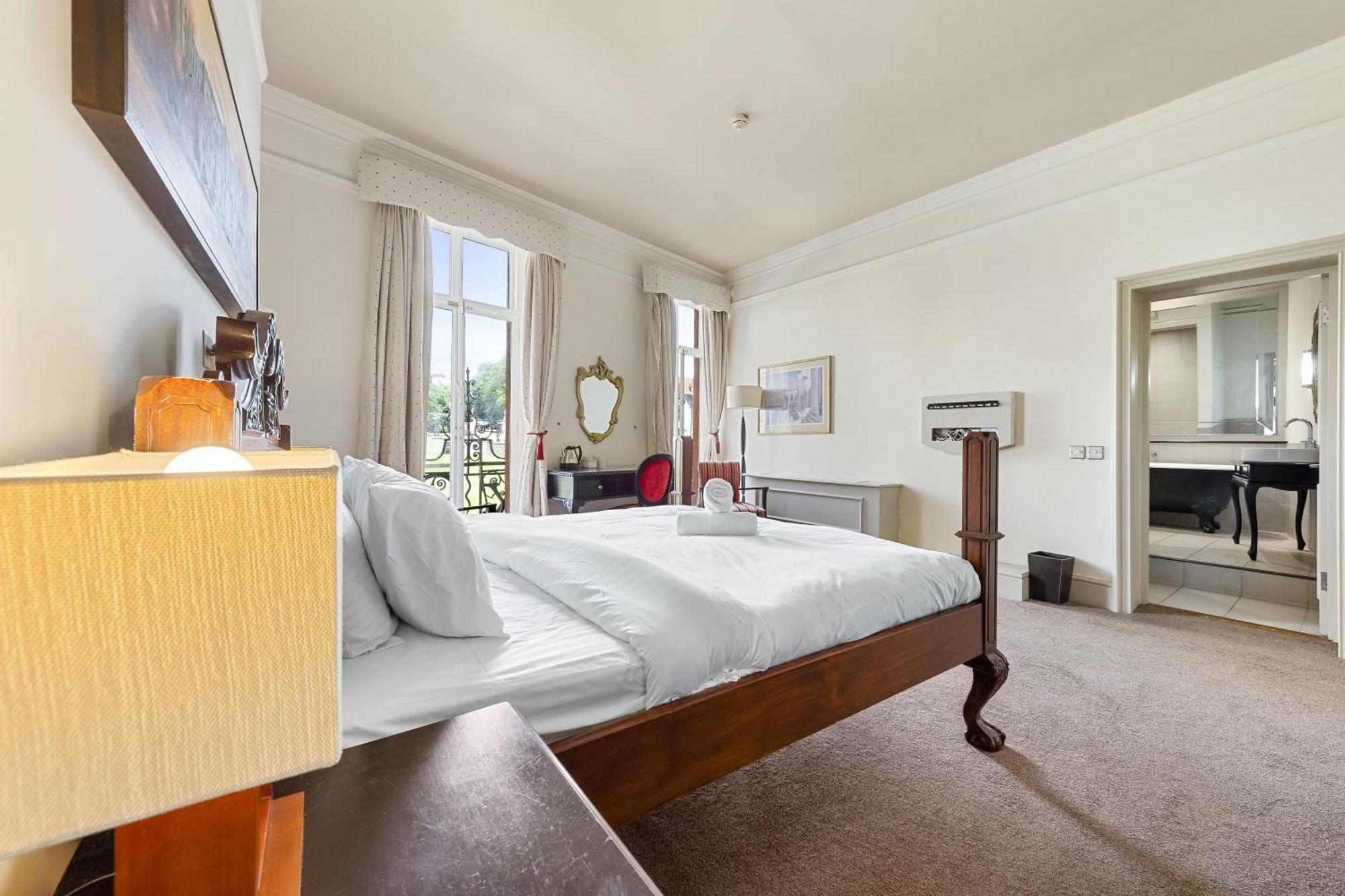 Harte & Garter Apartment Windsor Luaran gambar