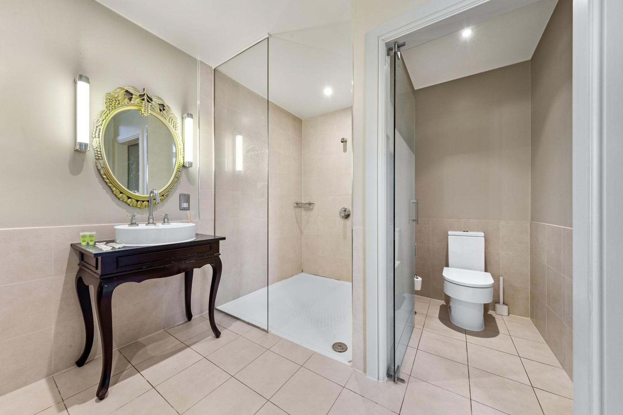 Harte & Garter Apartment Windsor Luaran gambar