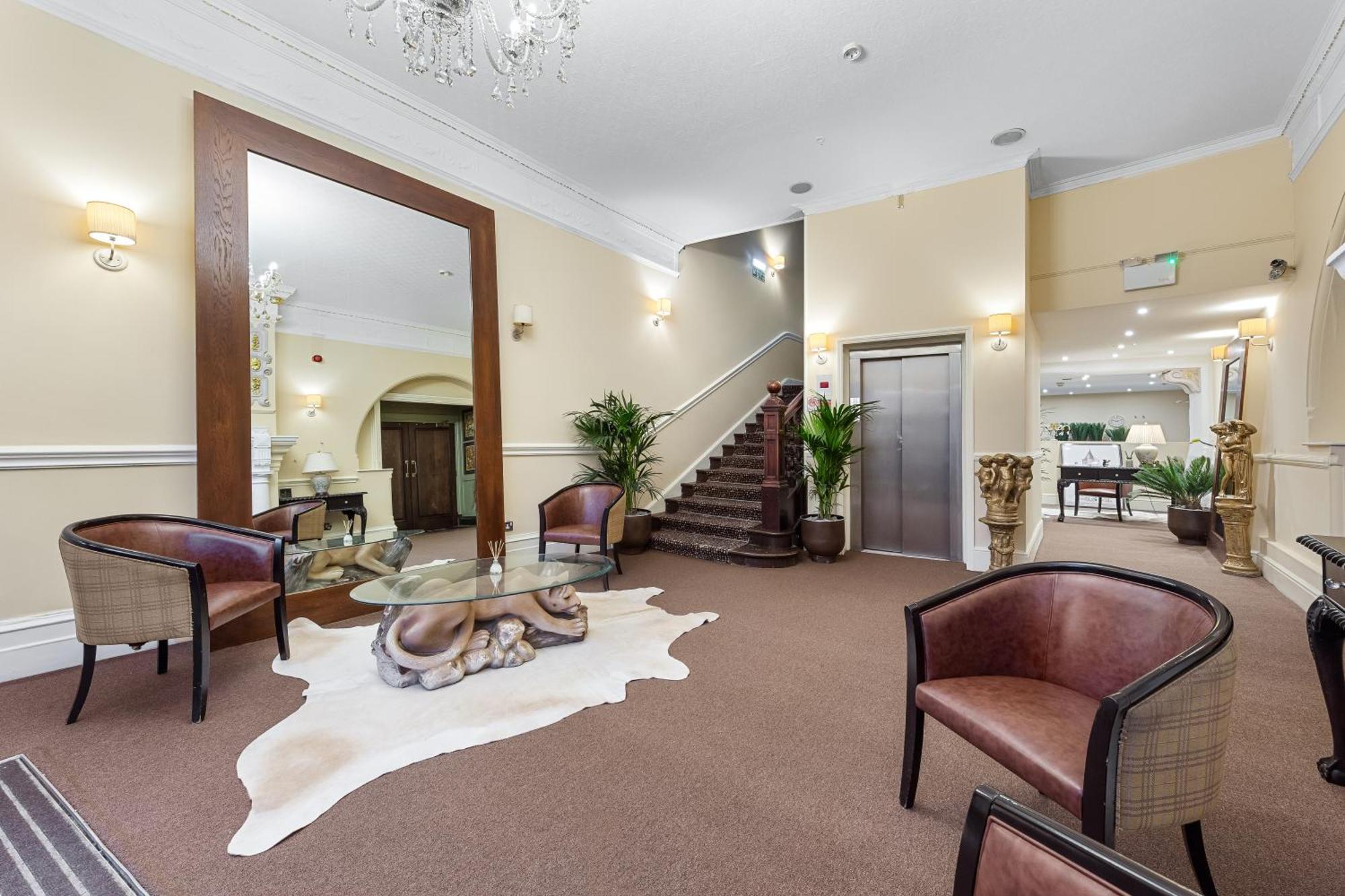 Harte & Garter Apartment Windsor Luaran gambar